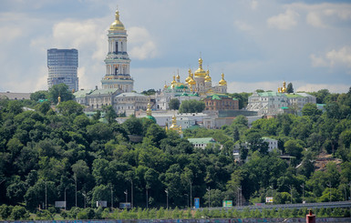 В Камбодже решилась судьба украинских памятников 