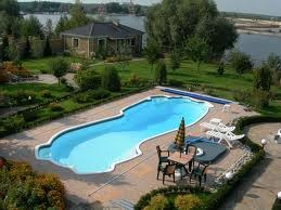 В Мексике гости вечеринки попали в больницу из-за жидкого азота в бассейне