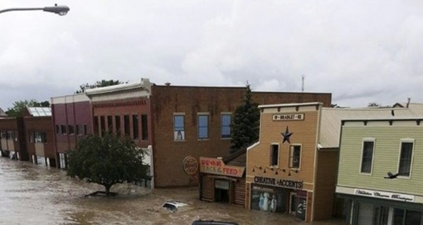 Жертвами наводнения в Канаде стали четыре человека