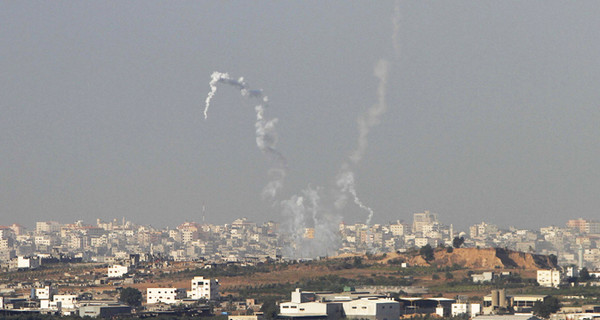 Израиль и Палестина  обстреляли друг друга