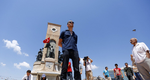 В Турции демонстранты вернулись в парк Гэзи 