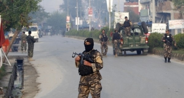 В Афганистане талибы застрелили восемь гражданских 