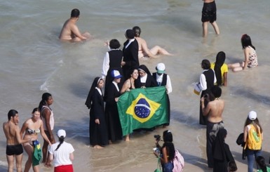 Воскресная месса Папы Римского в Рио-де-Жанейро собрала 3 миллиона человек