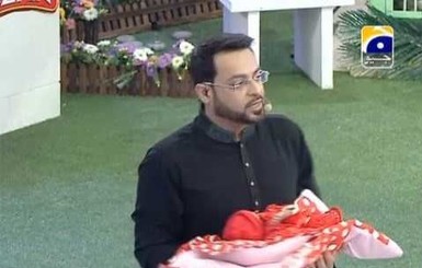 В Пакистане главным призом на телешоу стал ребенок