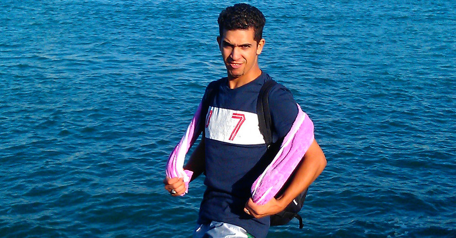 Турист отомстил вору, укравшему у него смартфон: разместил его личные злодея в сети