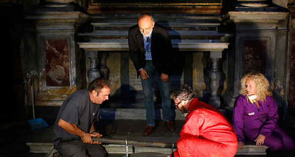 Ученые вскрыли семейный склеп, чтобы опознать Мону Лизу