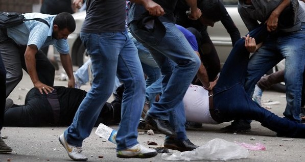 В Египте массово сжигают христианские храмы