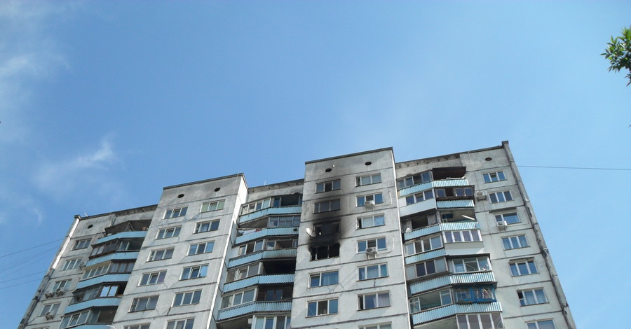 В Голосеево горела квартира, погиб мужчина