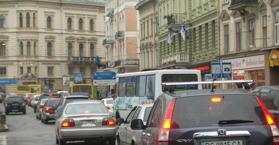 Во Львове начинается 