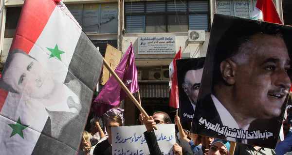 Турция стягивает на границу с Сирией ракеты, танки и армию