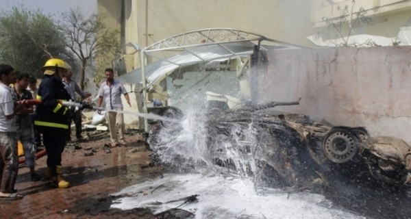 На похоронах в Багдаде взорвали бомбу, погибли 16 человек 
