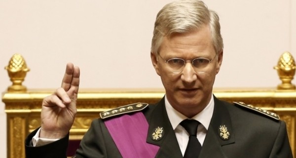 СМИ: Дети короля Бельгии путешествуют по фальшивым паспортам