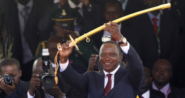 Президент Кении: Спецназ уничтожил террористов в ТЦ в Найроби