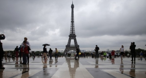 В центре Парижа прогремел взрыв: один человек погиб