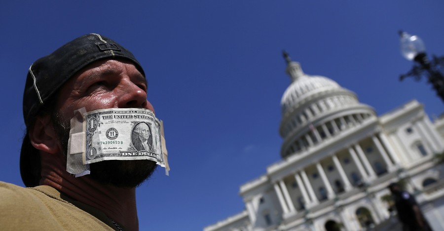 Конфликт Обамы и Конгресса: США оказались на краю 