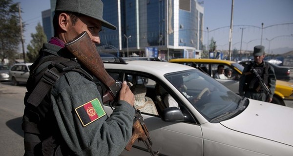 Неизвестный открыл стрельбу по солдатам в Афганистане 