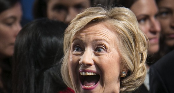 Хиллари Клинтон оштрафовали в Лондоне за неправильную парковку 