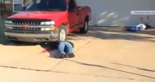 Американец разложил трупы во дворе, чтобы напугать соседей