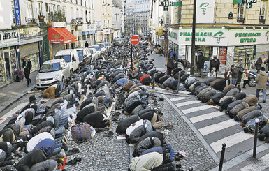 Треть населения Франции - мигранты и их потомки 