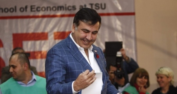 Саакашвили признал поражение на выборах и призвал сторонников 