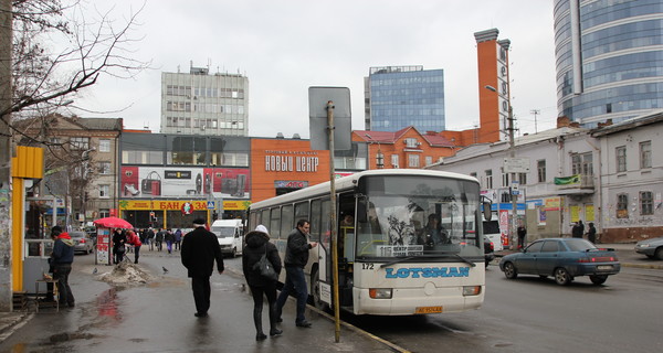 В Днепропетровске маршрутки начали ходить по-новому