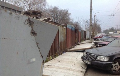 Бунта на днепропетровском авторынке удалось избежать благодаря громкоговорителю