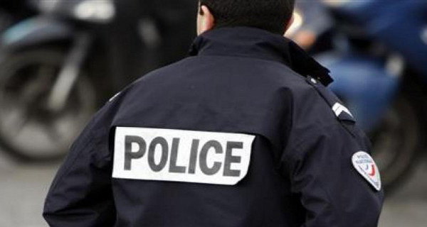 В США неизвестный расстрелял людей у парка: семь человек ранены