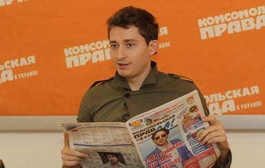 Коля Серга не против звонков поклонниц на мобильный
