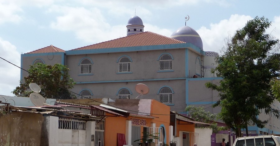 Нашлась страна, забанившая ислам? 