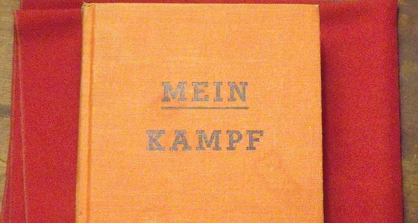 Правообладатели Mein Kampf запретят публиковать книгу
