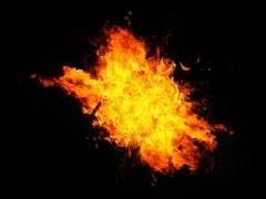 В Пакистане террорист-смертник взорвал автобус с паломниками: есть жертвы