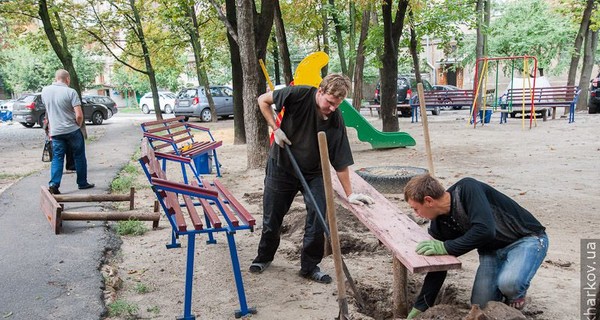 Мэрия даст домкомам 10 миллионов на лавочки