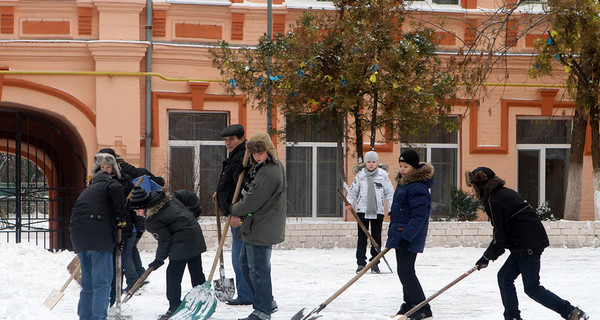 Городские школы - посторонним вход запрещен!