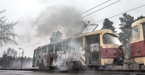 В Киеве загорелся трамвай с пассажирами