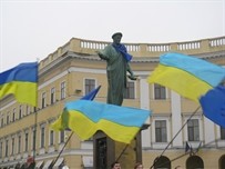 В Одессе начались столкновения между митингующими 