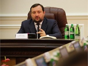 Арбузов призвал освободить от работы женщин