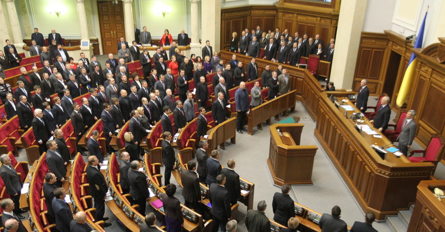 Спикера Турчинова и главу МВД Авакова избрали временно 