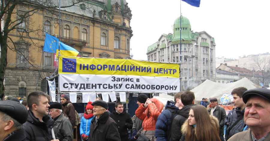 По ночам Львов патрулируют полторы тысячи человек