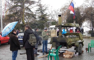 В центре Севастополя развернули полевую кухню 