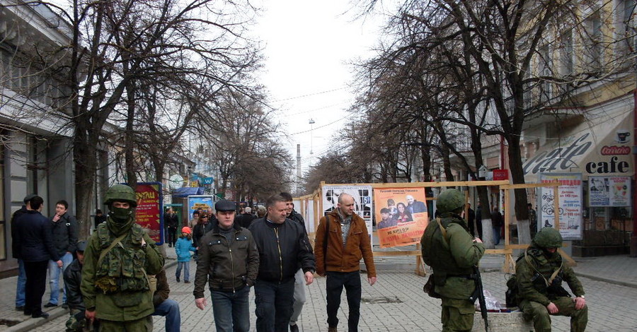 В Симферополе возобновили занятия в школах и вузах