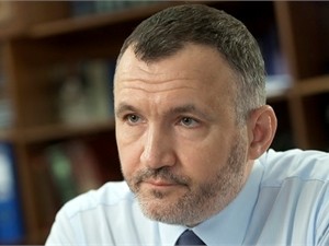 Первым официальным кандидатом в президенты стал Ренат Кузьмин