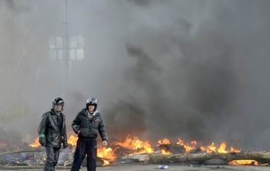 Митингующих, захвативших милицию и СБУ, грозят судить как террористов  