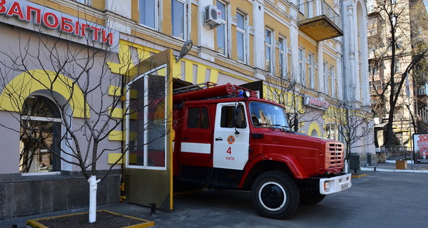 В Донецке активисты ненадолго захватили управление спасателей