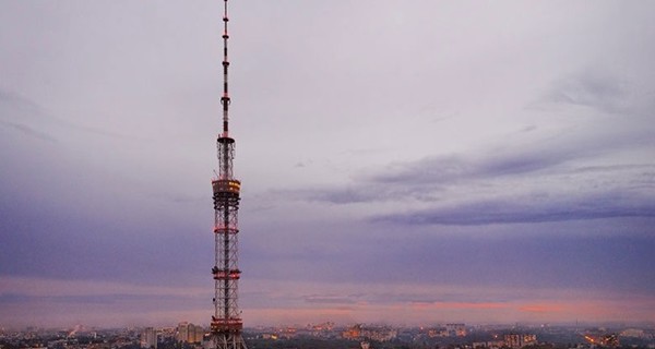 В Киеве взяли под охрану телевышку