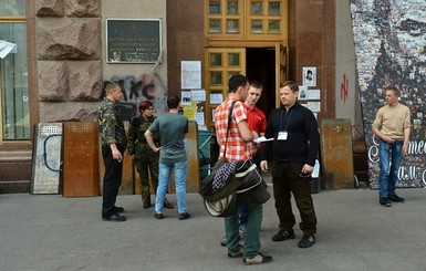 Медики: за сутки с Майдана госпитализировали троих активистов