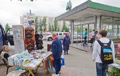 Торговцам у метро киевские власти не указ