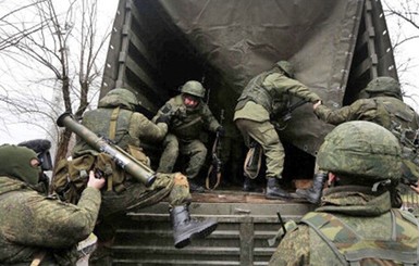 Под Волновахой взорвали машину с боеприпасами