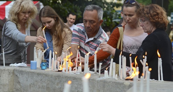 На Львовщине понедельник объявили днем траура