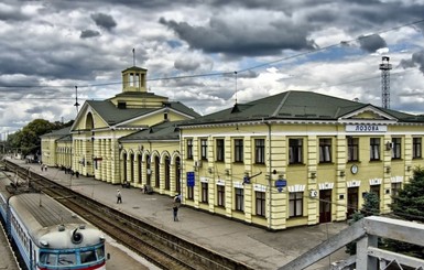 В Донбассе начали ходить электрички, транспортное сообщение налаживается