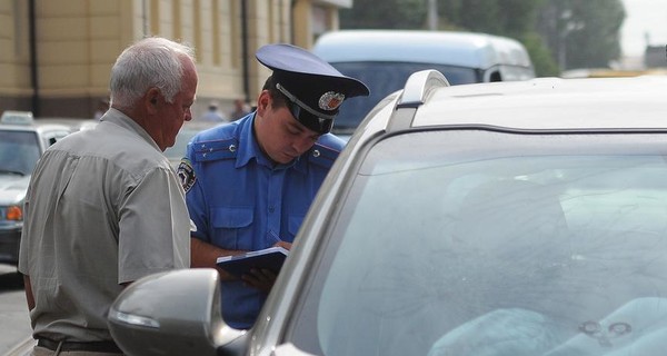 В Киеве на мосту Патона столкнулись 5 машин